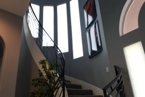entry-with-curved-stair